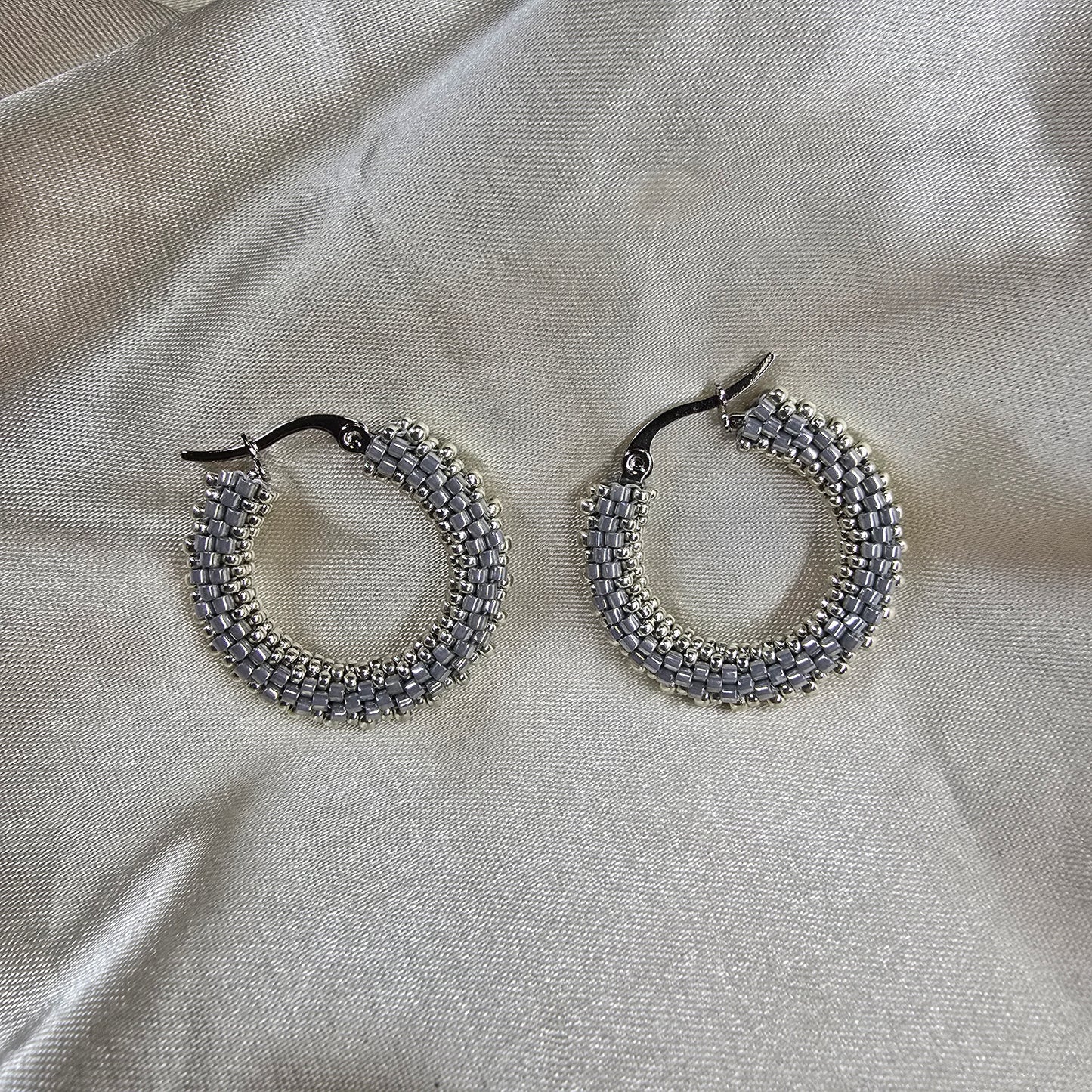 Medium Hoops