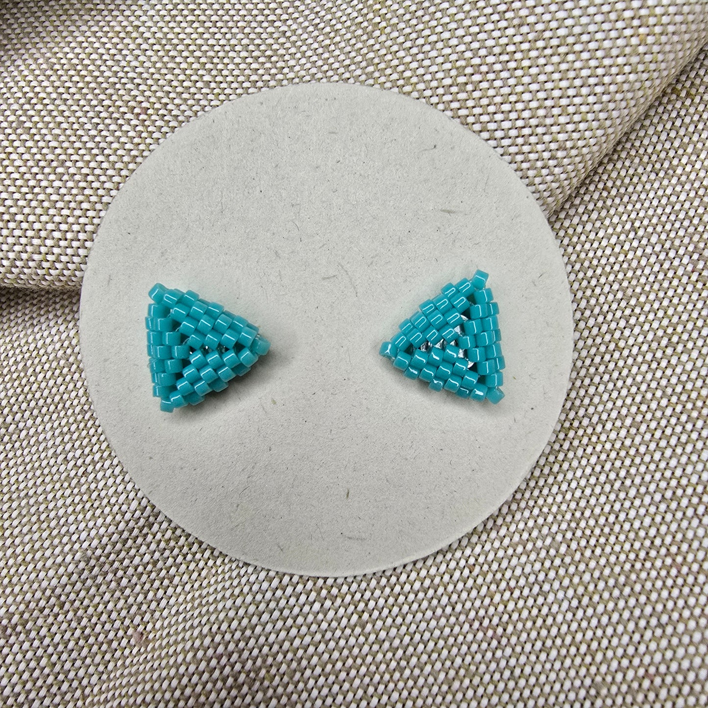 Triangle studs